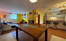 Domov Pro 8 Hostu Ve Meste Karlovy Vary